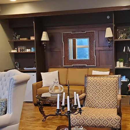 Woodstone Manor Inc. Hotel Sturdies Bay Екстериор снимка