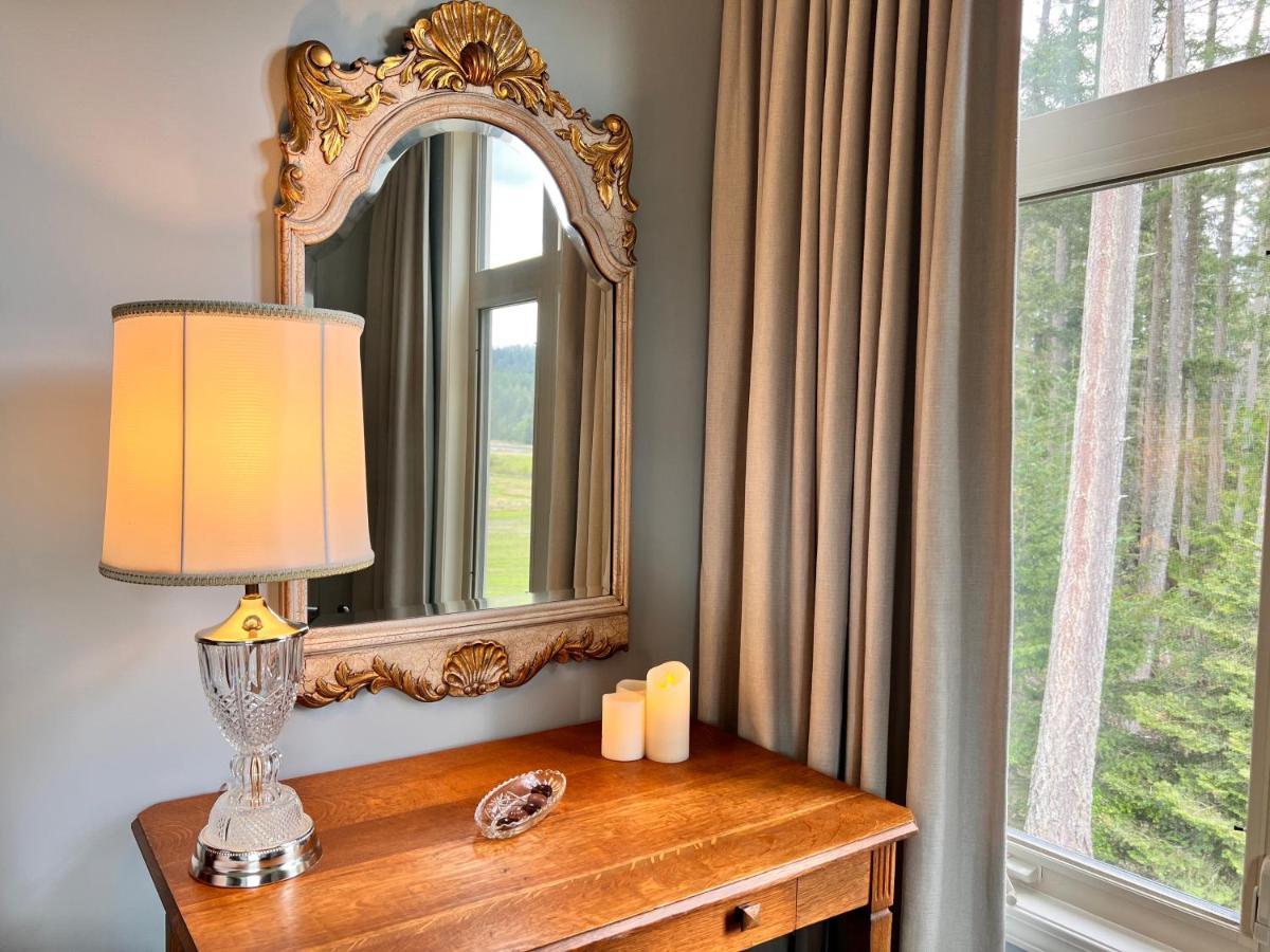 Woodstone Manor Inc. Hotel Sturdies Bay Екстериор снимка