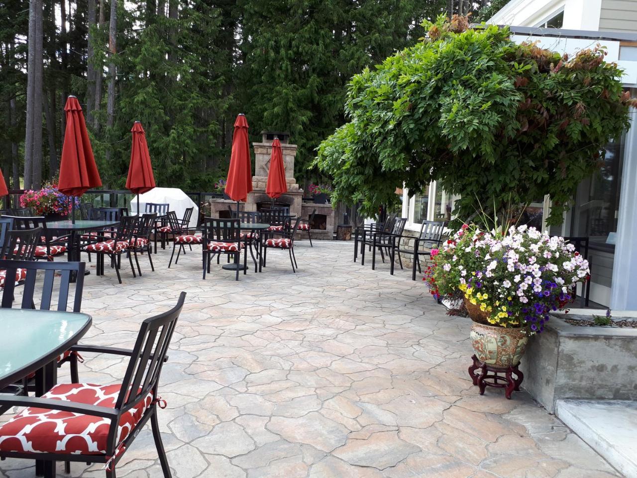Woodstone Manor Inc. Hotel Sturdies Bay Екстериор снимка