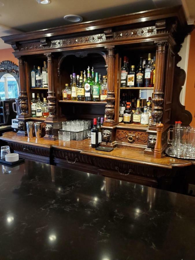 Woodstone Manor Inc. Hotel Sturdies Bay Екстериор снимка